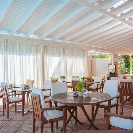 G George 4* Nydri (Lefkada)