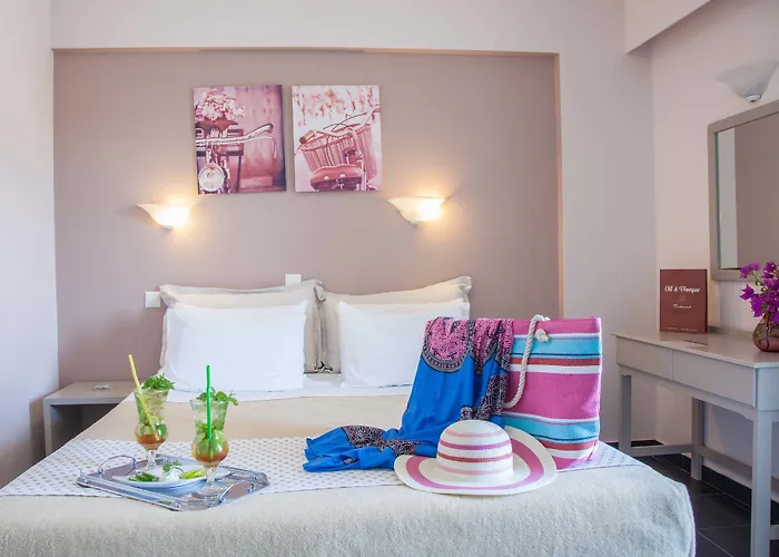 G George Aparthotel 4*